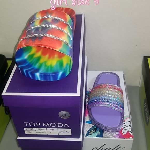 Sandlas - Picture 2 of 2